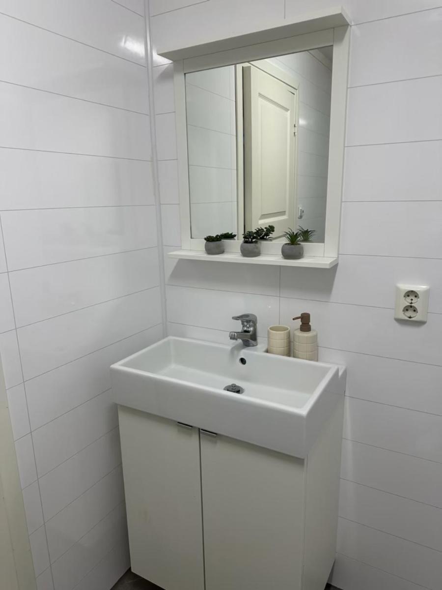 Lys Rent Og Trivelig Hybelleilighet Κρίστιανσαντ Εξωτερικό φωτογραφία